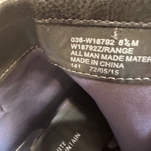 Womens bootie with cute buckle - Picture 2 of 6